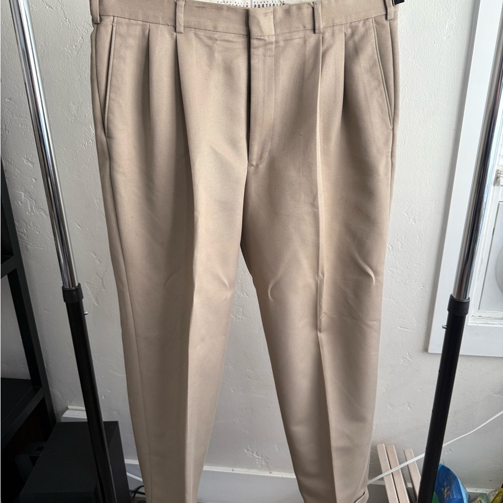 Perry Ellis Men's Khaki Chinos